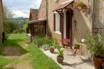 Sans Parure; chambre & table d'h&ocirc;te, g&icirc;tes, camping vert